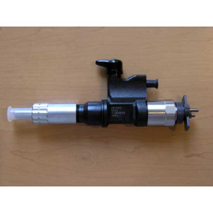 Форсунка б/у DENSO ISUZU 095000-5340 4HK1 6HK1