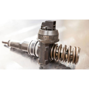 Насос форсунка Bosch 2.5 TDI 07Z130073FX новые и восстановленные