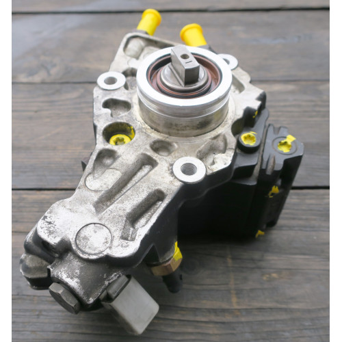 Топливный насос высокого давления Delphi A6460700201 Mercedes-Benz 2.2