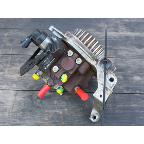 Топливный насос высокого давления 0445010102 Peugeot 207