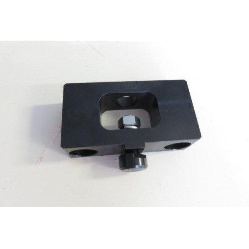 Опора для насоса MAN аналог BOSCH 1688030184